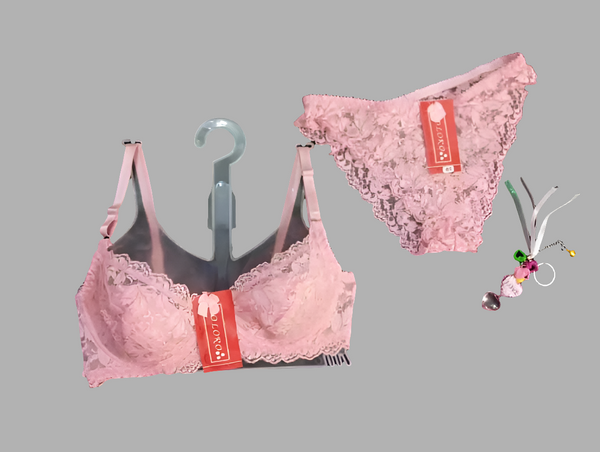 Bra panty lace set