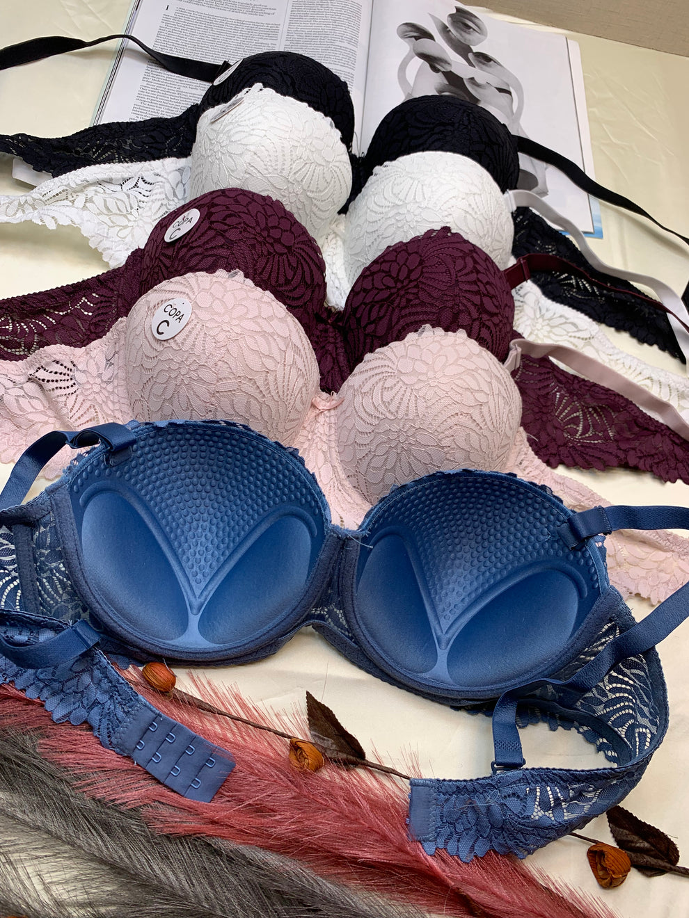 Half cup underwire padded bra