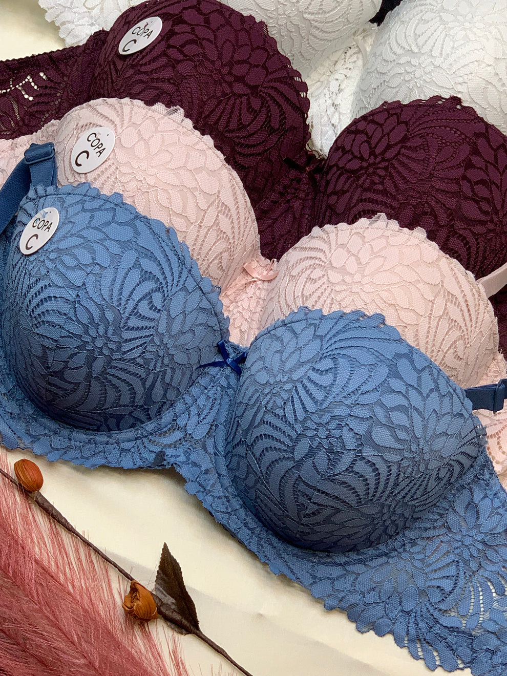 Half cup underwire padded bra