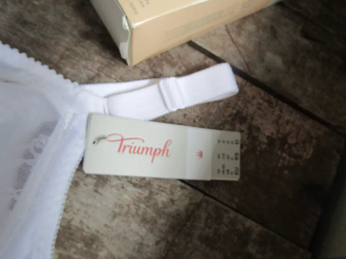 TRIUMPH DOREEN bra ( sale price for limited time)