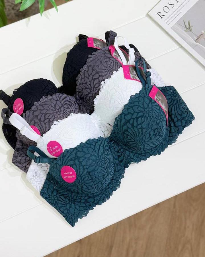 Half cup underwire padded bra