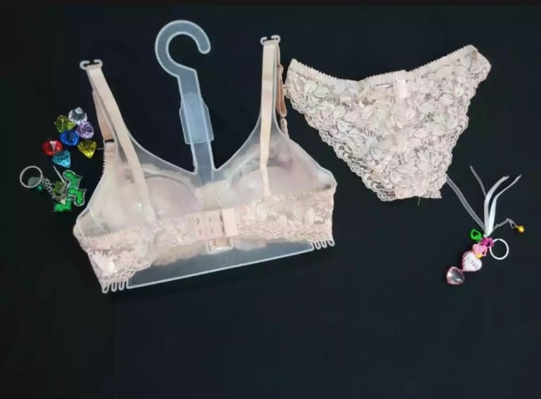 Bra panty lace set